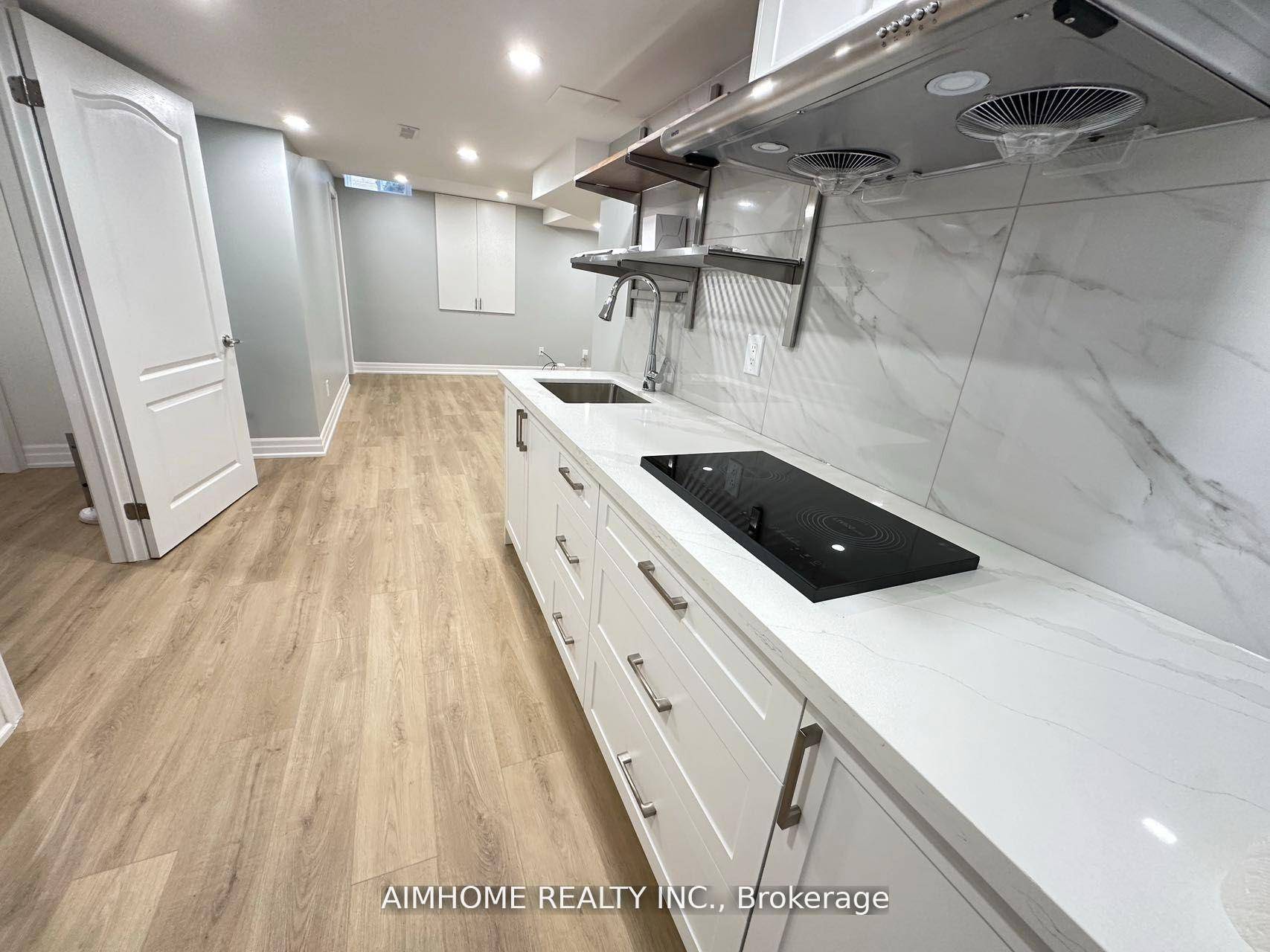 Gorgeous Bachelor Basement Apartment With Sep Side Entrance To Basement In Maple.