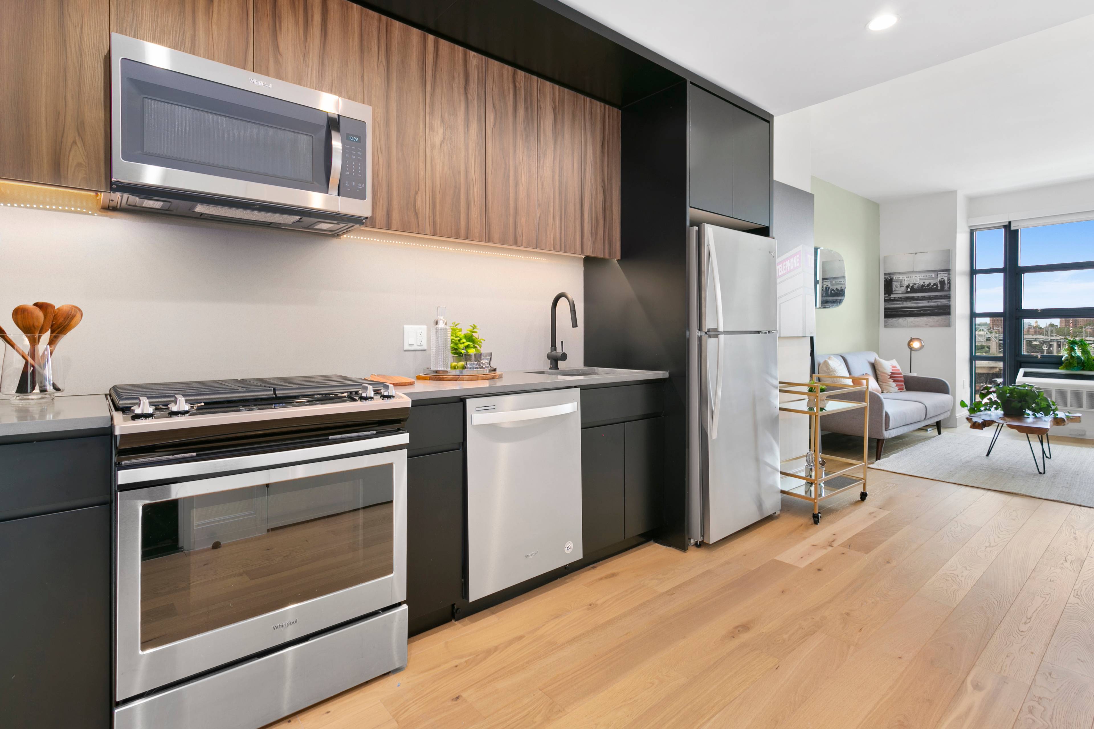 AVAILABLE FOR 6 15 MOVE IN Welcome to Bridgeline, where residents enjoy spectacular amenities, sophisticated finishes, and convenience all for a great value.