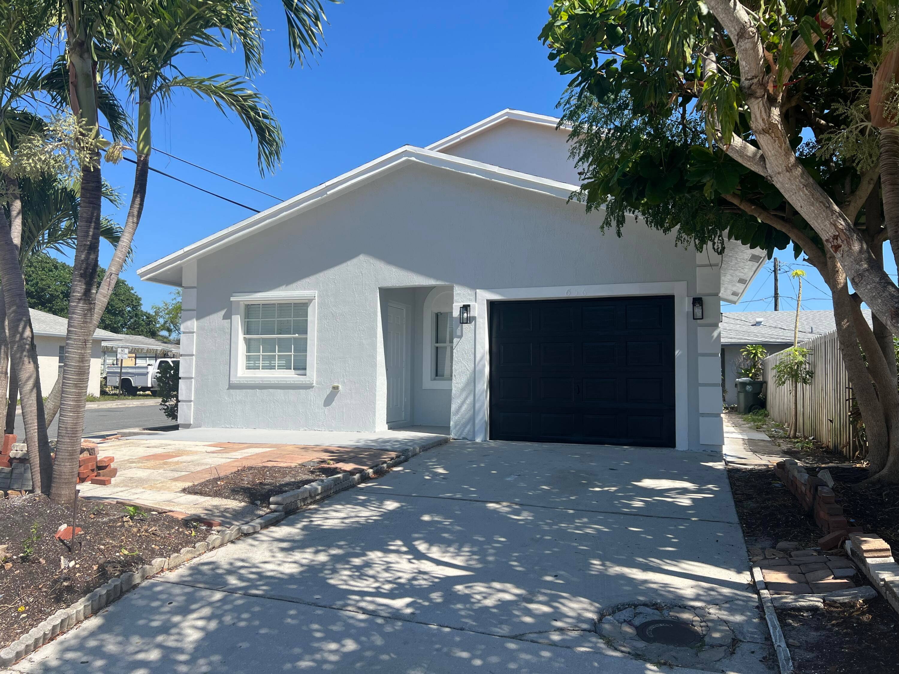Come see this newly renovated 2 story family home with 4 bedrooms and 3 full bathrooms.