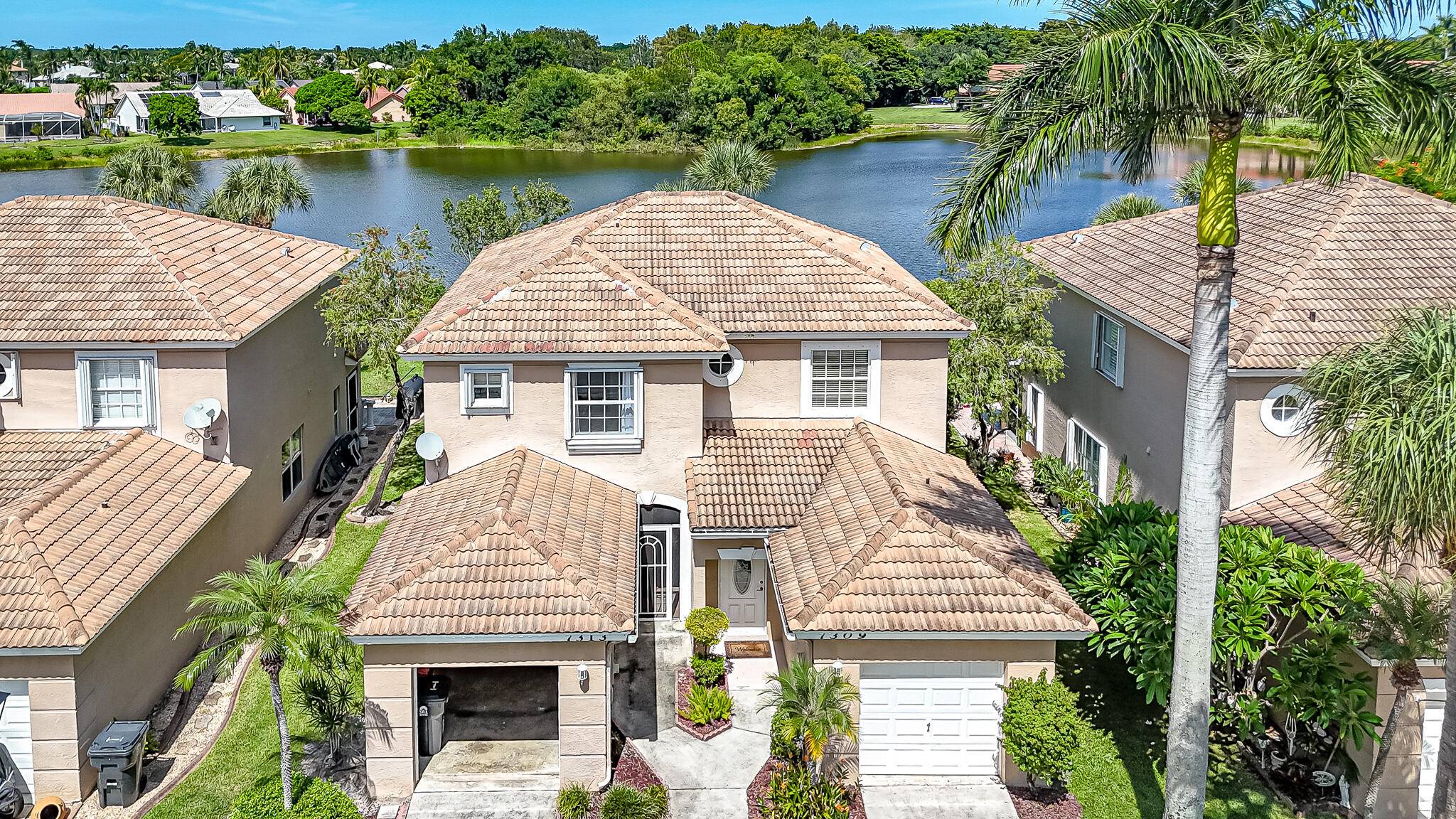 Lakefront Living A Rated School District Highly Desirable Smithbrooke Meticulously Maintained Newer A C, Water Heater and Washer Dryer Bright Open Floor Plan Spacious Living and Dining Areas with Half ...