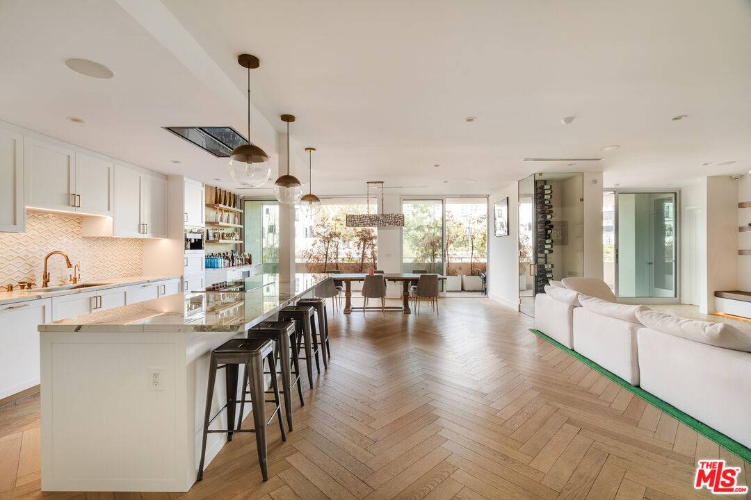 1333  S Beverly Glen Blvd 2BR Westwood La