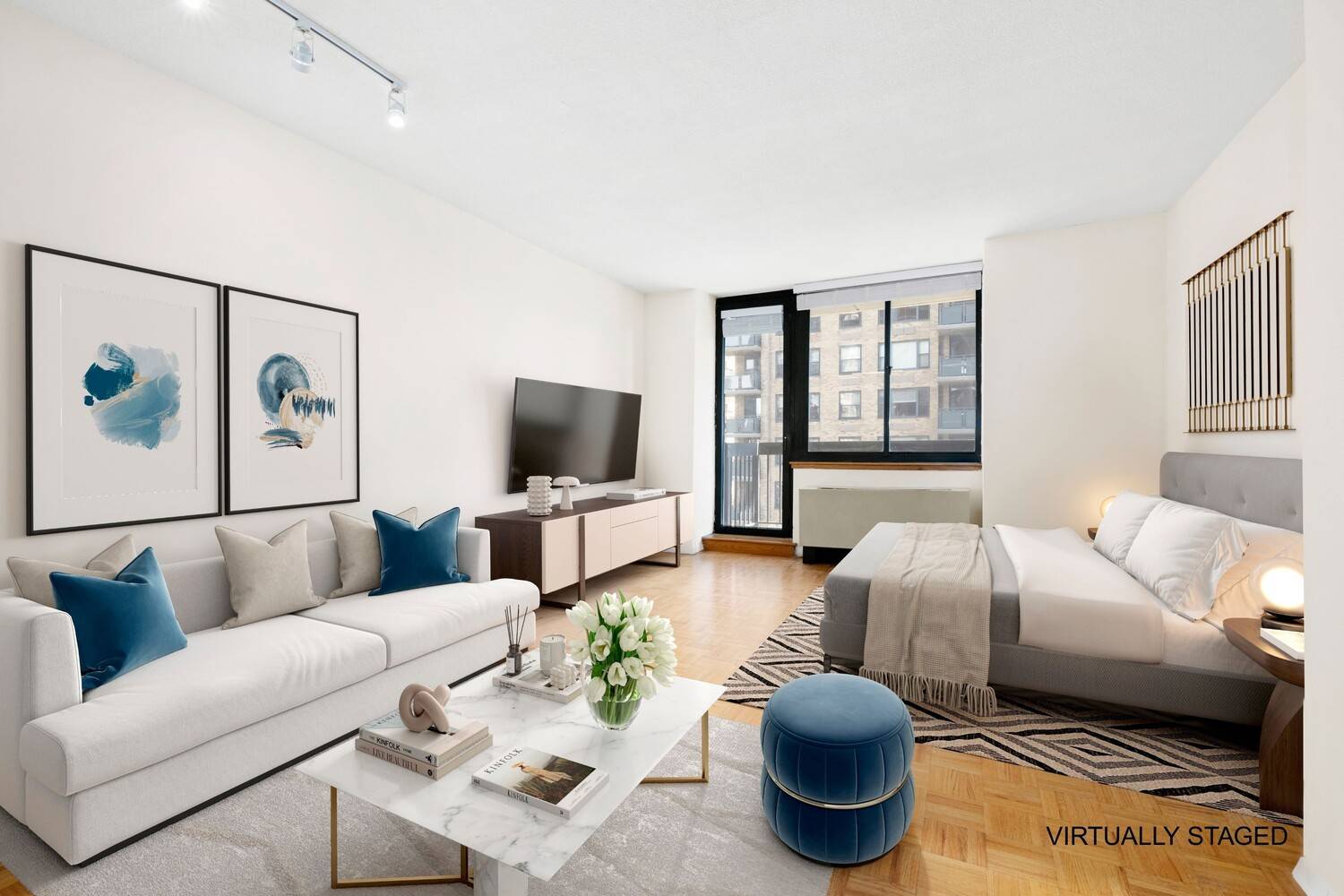 Spectacular High Floor Condo Studio w Balcony in Full Service Building w Pool OPEN HOUSES are BY APPOINTMENT ONLY Quiet and bright, this spacious 21st floor studio in a 24 ...