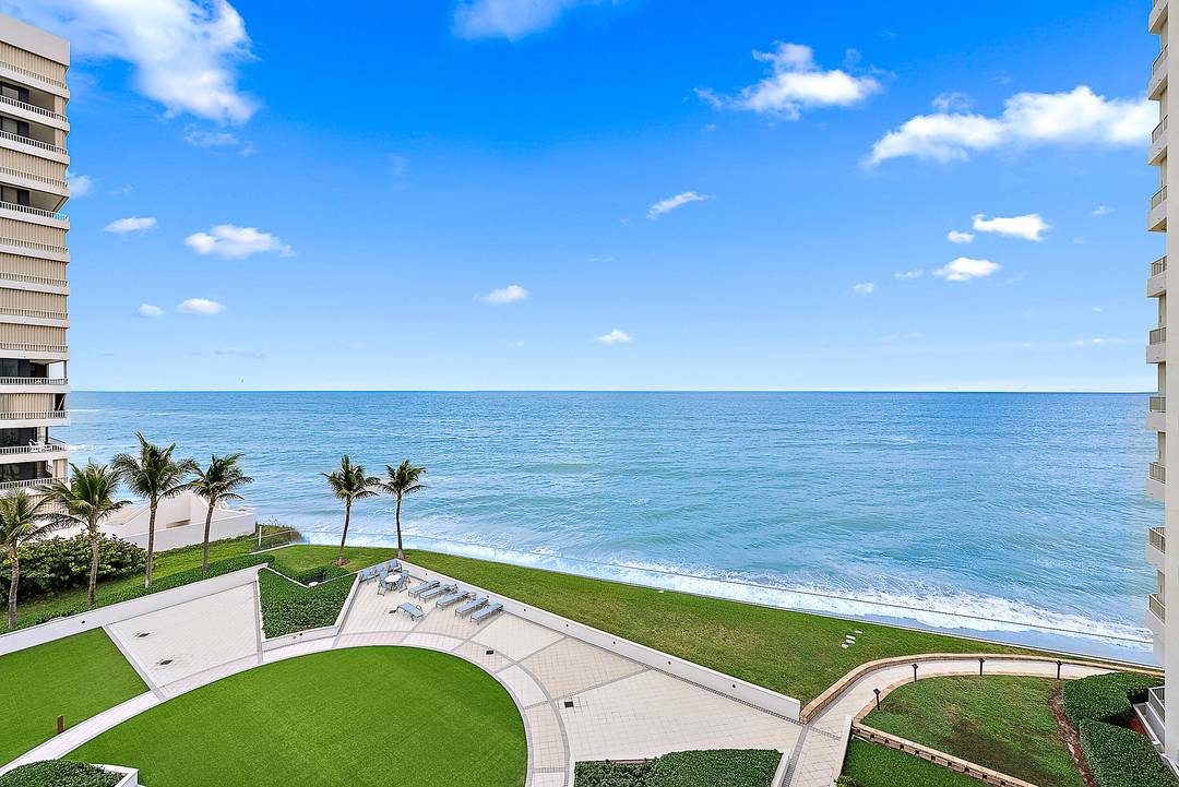 Oceanfront Living at its Finest !