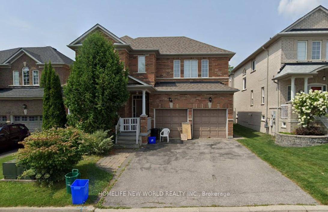Gorgeous and Spacious 3 Bedrooms 3 Bathroom Double Car Garage Detached Home In Sought After Woodland Hill.