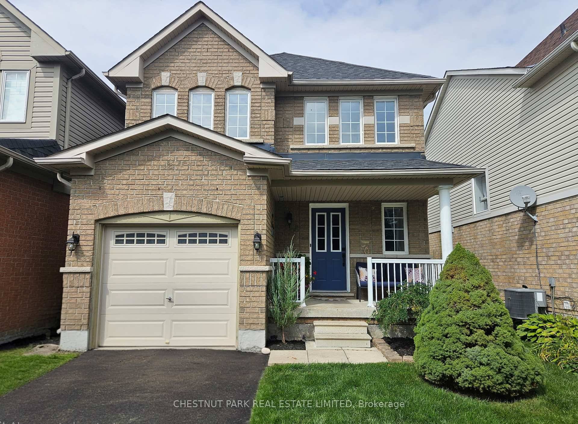 Beautifully renovated 3 bedroom, 3 bathroom family detached home in family friendly neighbourhood, backing onto Uxbridge trails !