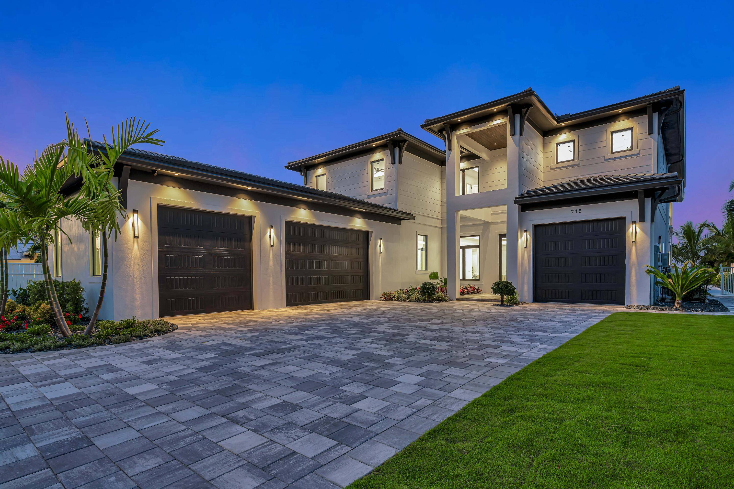 Modern Waterfront Estate in North Palm Beach.