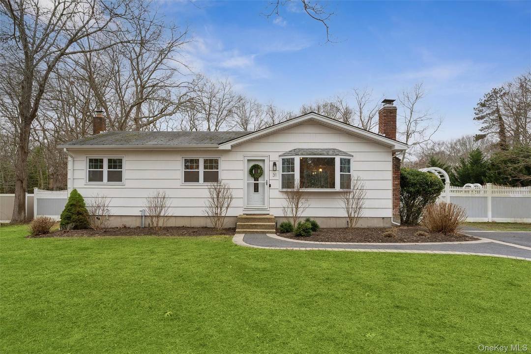 31 Howell Place, Speonk, is a well appointed 3 bedroom, 1 bath home set on a spacious half acre property.