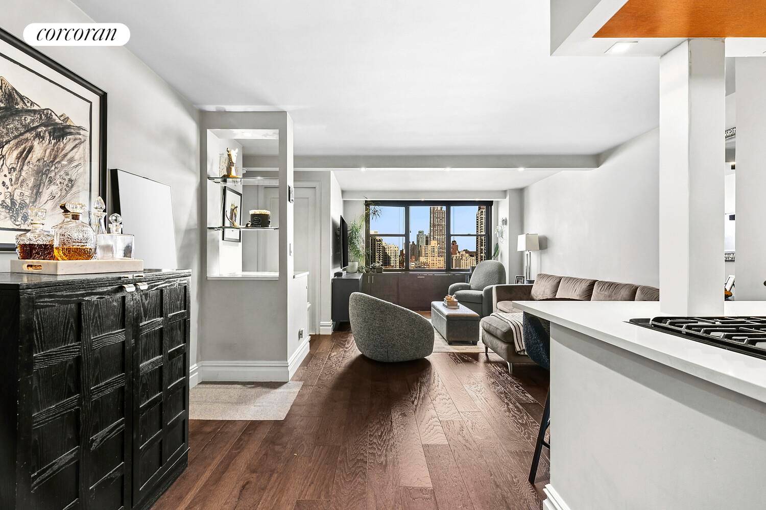 Please contact Rye Myers the listing agent for all showings !