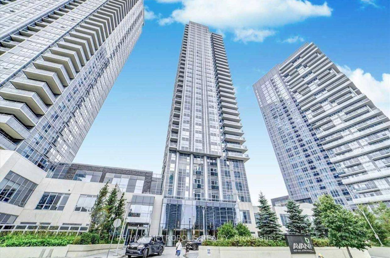 Spacious Open Concept 1 Bedroom Unit w Parking Spot.