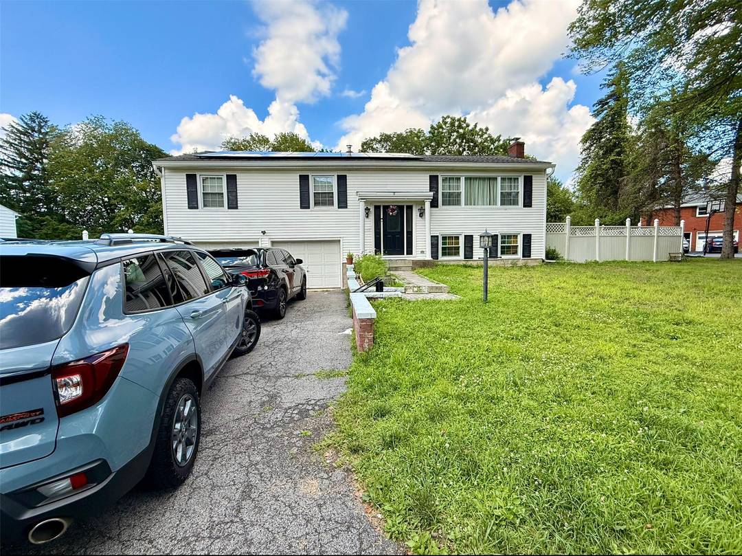 Welcome to 18 Park Hill Drive a perfect place to start your homeownership journey !