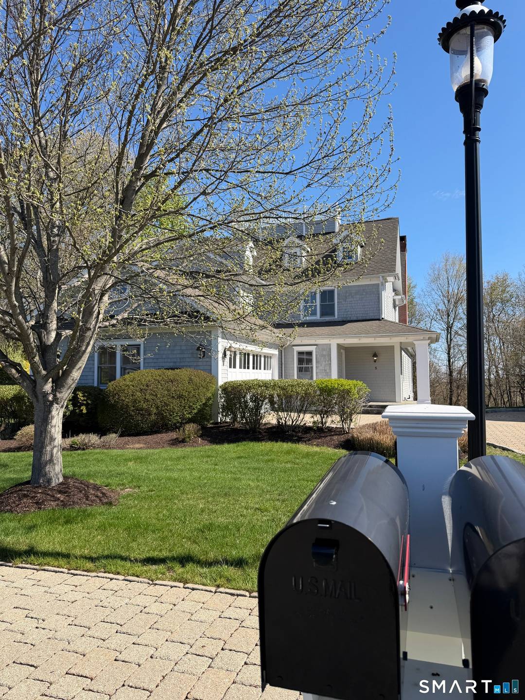 Stunning Nantucket Home with views !