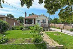 High Demanding Location 24HR TTC ROUTE Eglinton Danforth amp ; Kennedy Subway Close To Supermarket, Shopping, School and Highways Very Well Maintained 3 Bedroom Unit.