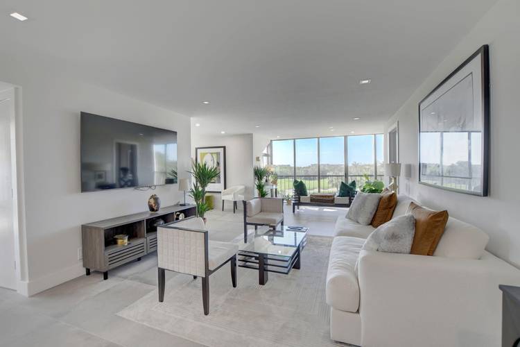 Fully Renovated Furnished 2 bed 2 bath Lakewood Apartment with breathtaking views !