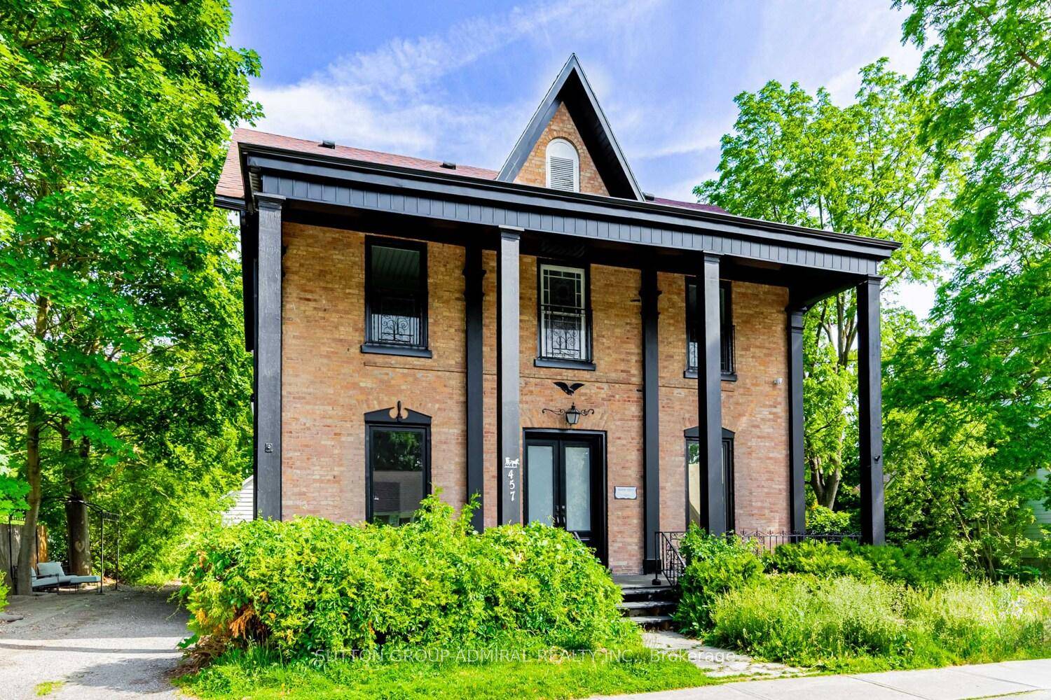 This isn't your average apartment this is loft living with serious character in a beautifully restored and completely renovated 1865 heritage building.