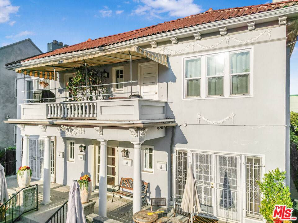 1944   Argyle Ave 8BR Hollywood Hills East La