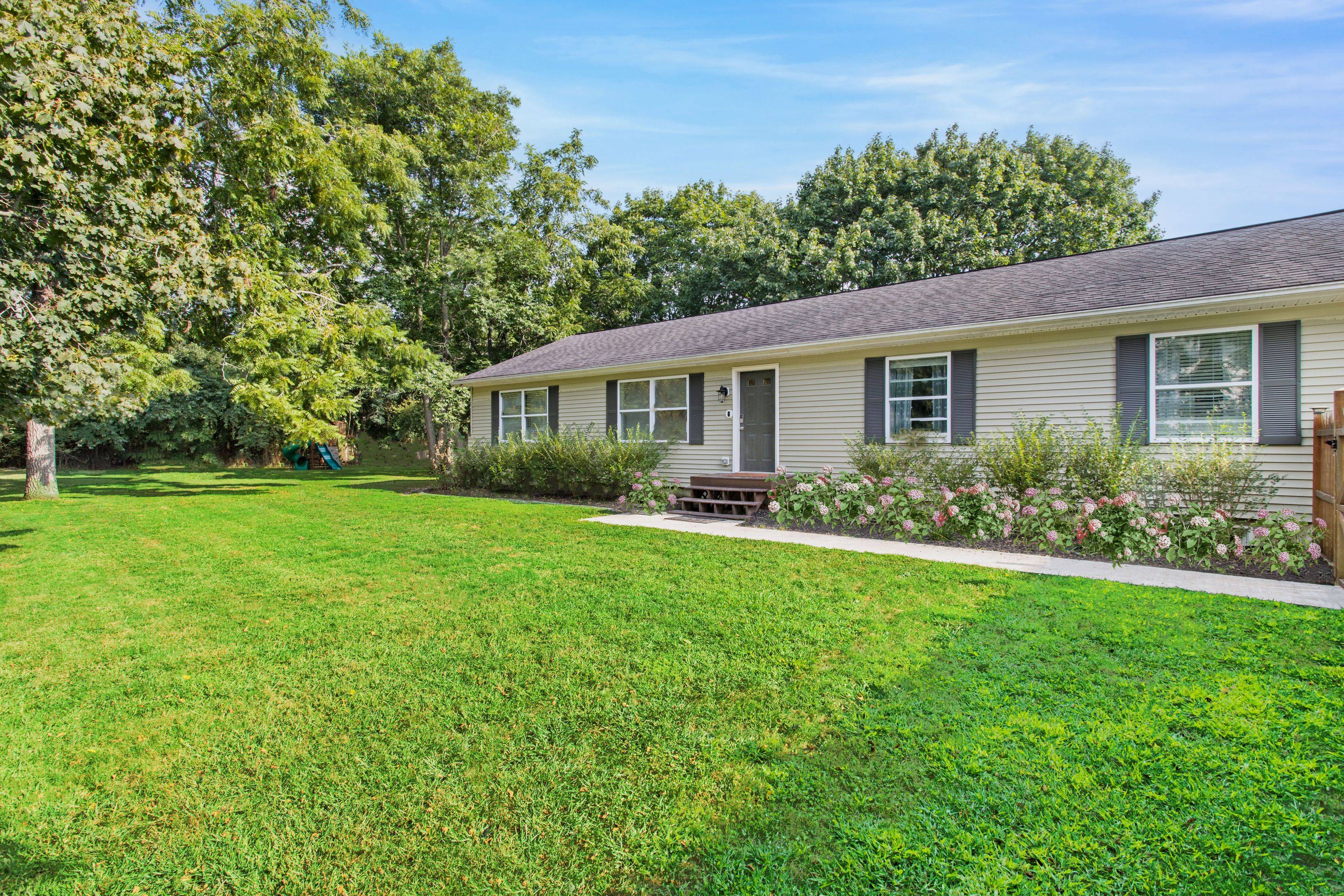 Extraordinary single-level living experience