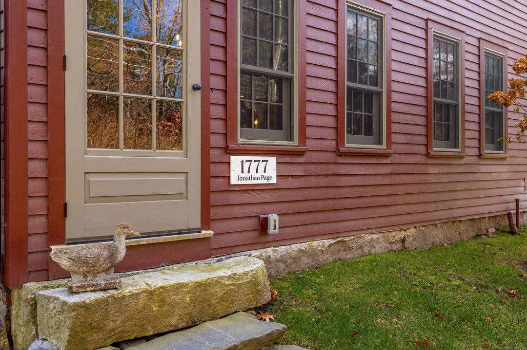 An exceptional property with a rare convergence of historic provenance and modern excellence.