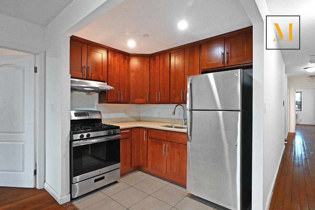 This beautifully laid out unit, just under 1, 100 sq ft, offers a fantastic two bedroom living experience complete with private outdoor space.