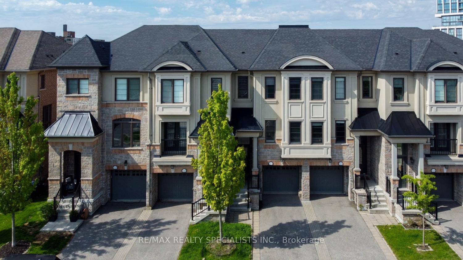 Amazing Executive Townhouse.