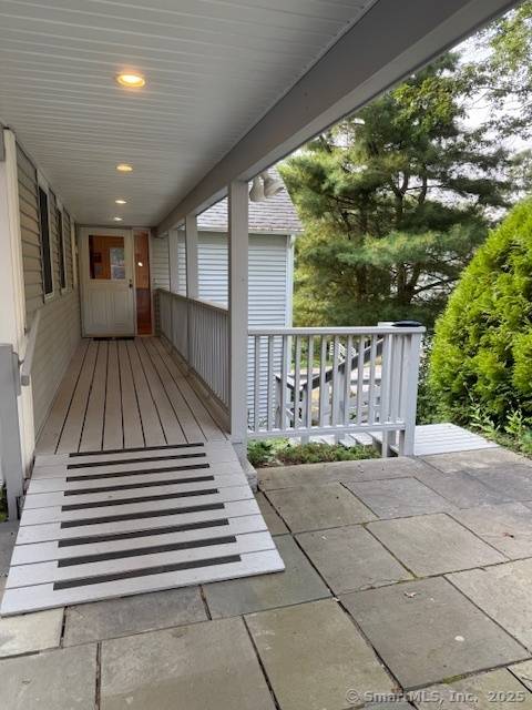 Academic Rental Mason's Island, Mystic, CT August to June 30, 2026.