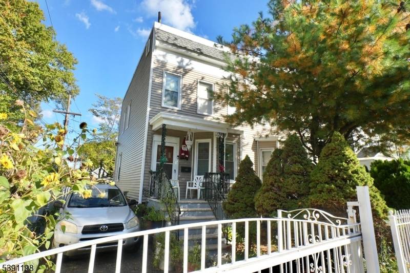 Welcome to 22 24 Kensington Place, East Orange, NJ a spacious and well maintained side by side two family duplex offering endless possibilities for homeowners or investors alike !