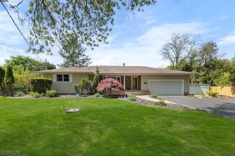 Back on market ! Welcome to this meticulously maintained ranch style home that backs to a quiet cul de sac, set on.