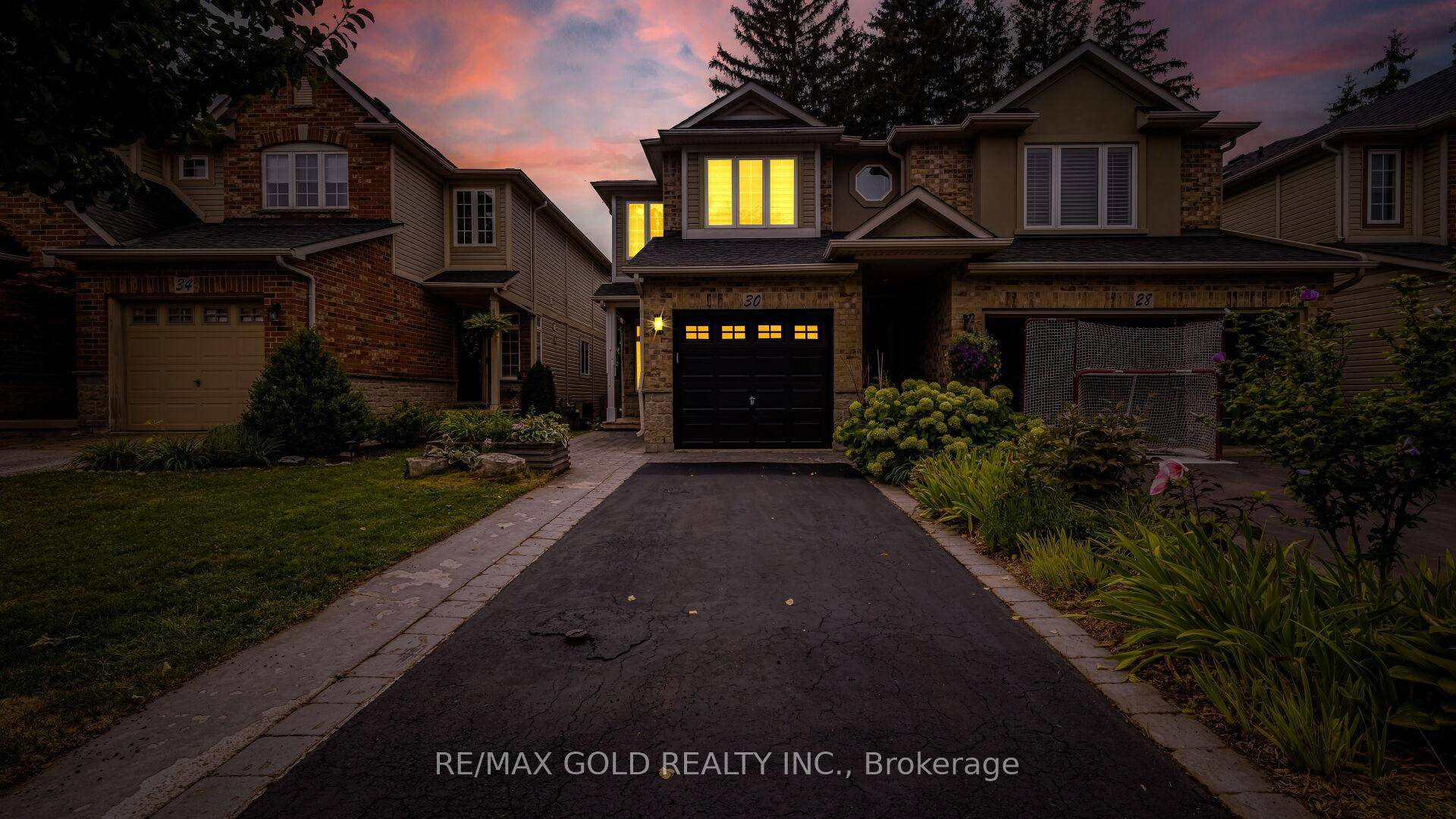 Amazing opportunity in highly sought after South Waterdown !
