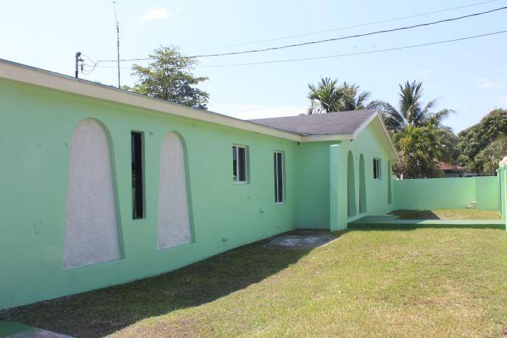 RUSSELL DRIVE DORSETTVILL Single Family Home New-Providence