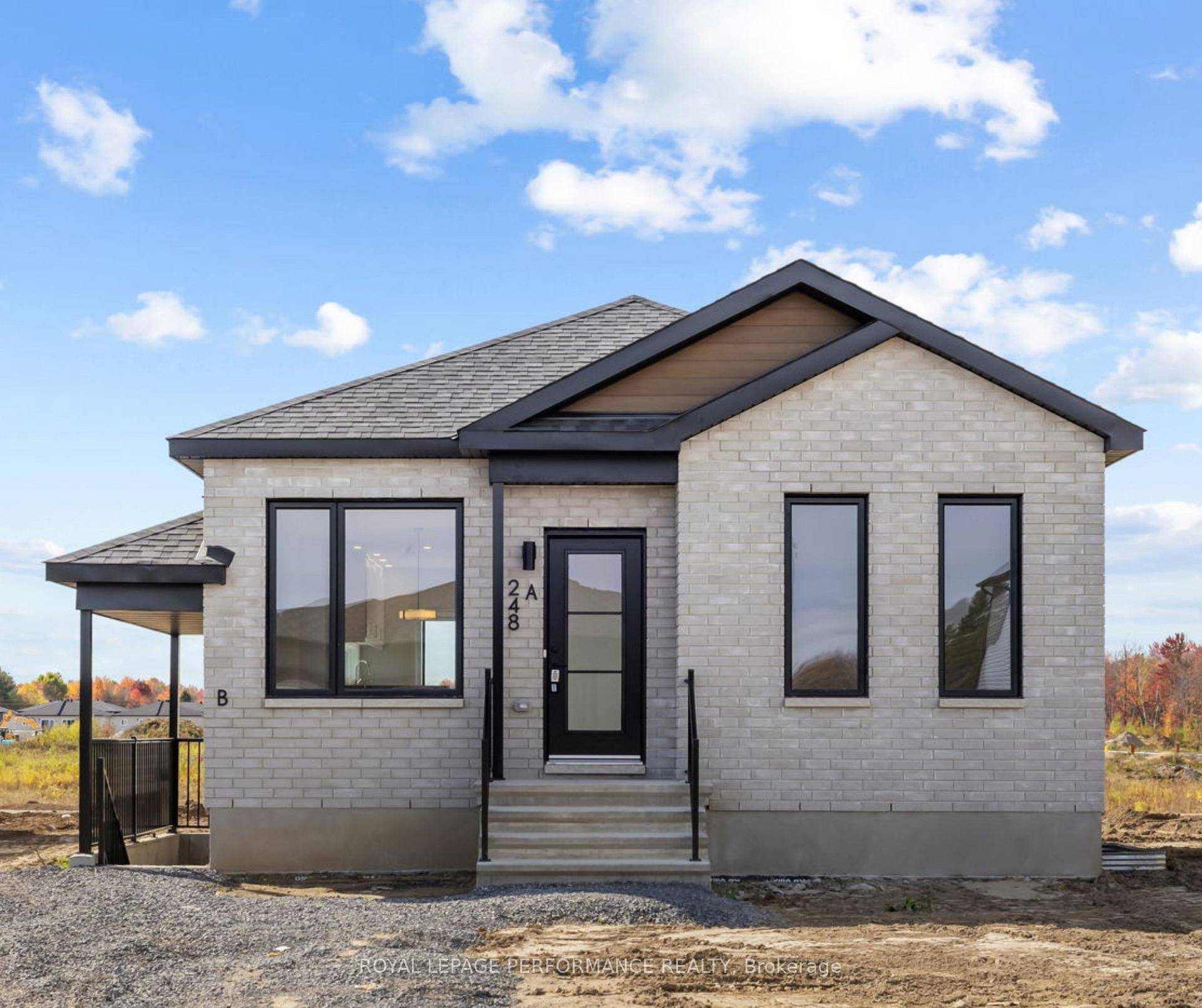 Brand new, modern amp ; oversized 2 bedroom 1 bathroom apartment, located in one of Limoges's most sought after neighborhoods !