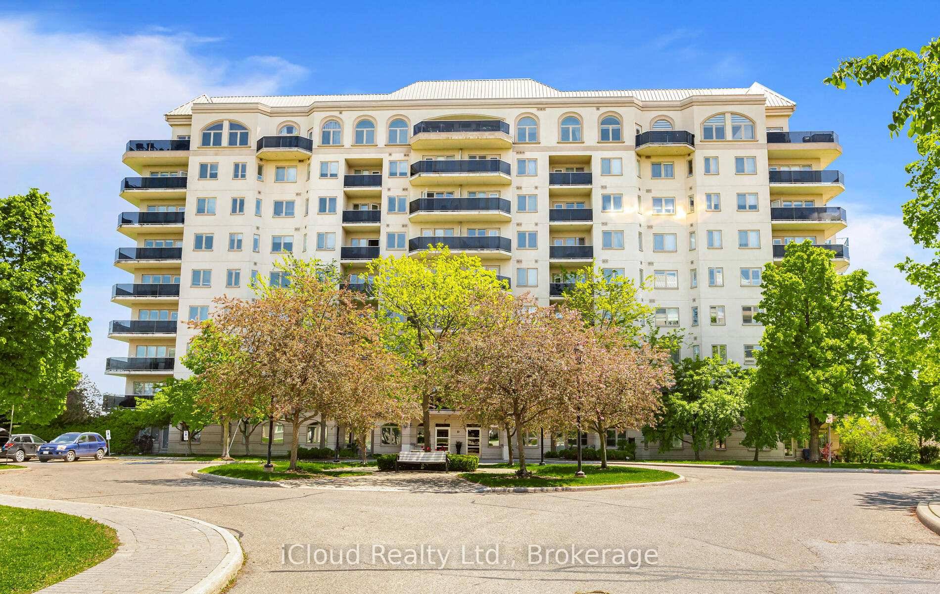 Welcome to this 2 1 bedroom, 2 bathroom well maintained unit at 10 Dayspring Circle that overlooks the Claireville Conservation !