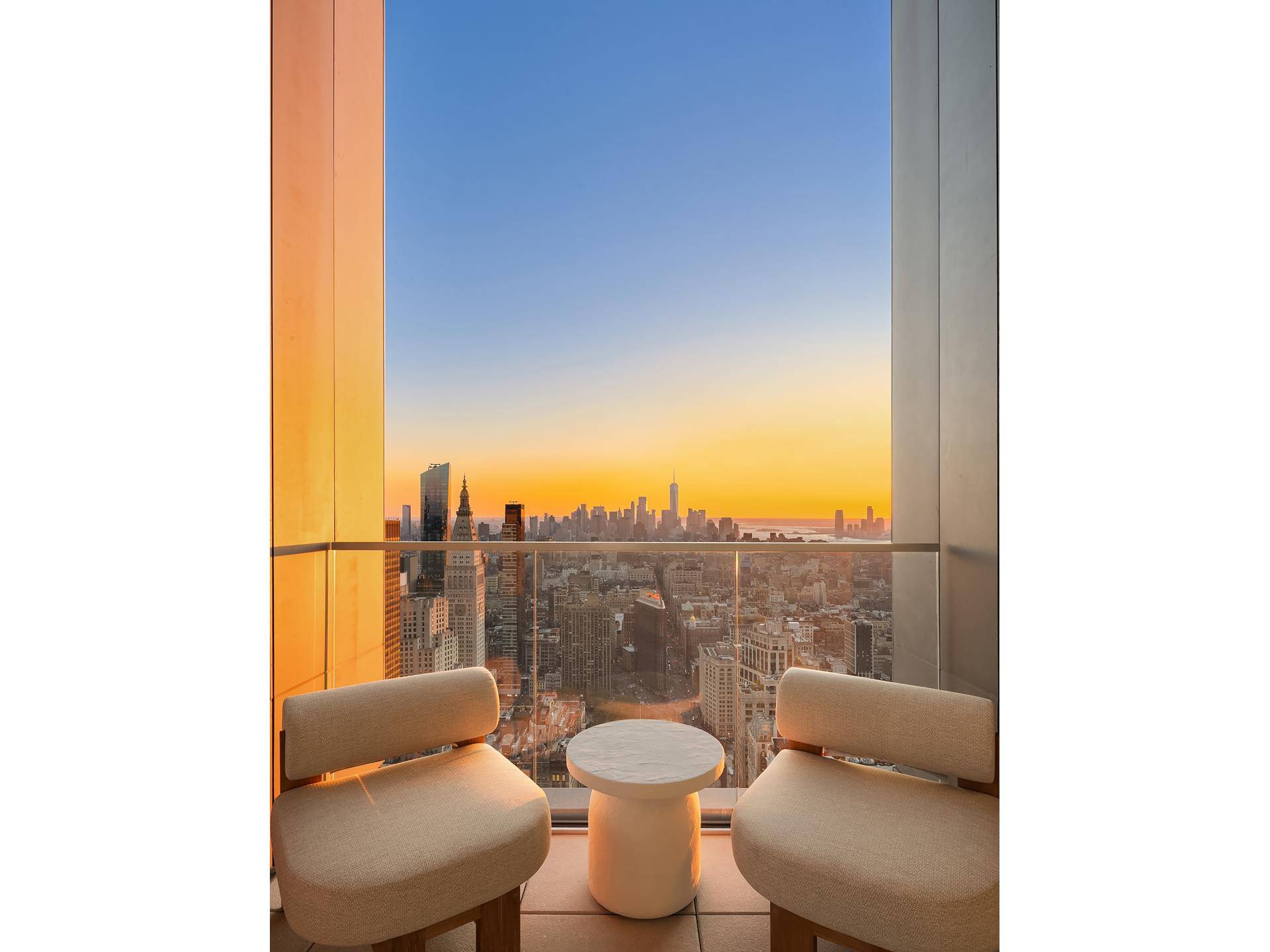 In the heart of NoMad, where the energy of downtown meets the elegance of uptown, 277 Fifth Avenue unites Sky and Earth.