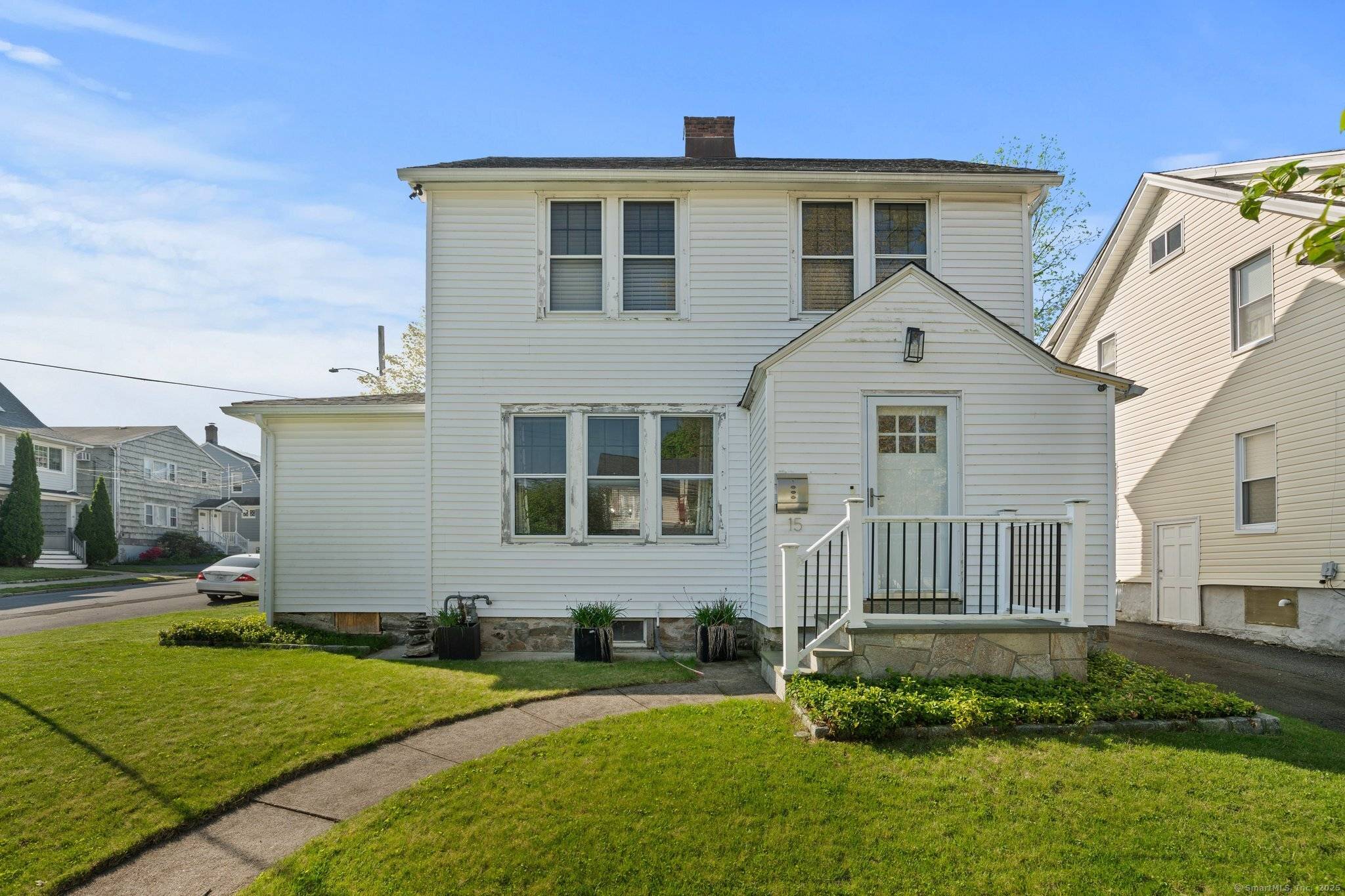 Upscale Furnished Five Bedroom Single Family Rental Stylish Comfort Space in the Sought After North End Welcome to this beautifully appointed and fully furnished single family home offering a blend ...