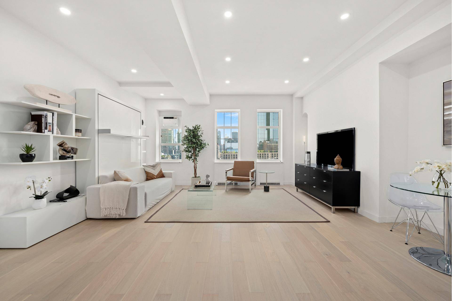 NO BOARD APPROVAL ! Buying for children, pied a terres, unlimited subletting after two years.