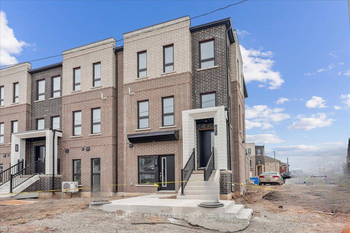 BRAND NEW, NEVER LIVED ! MODERN END UNIT 2 storey townhome with over 1300 sq.