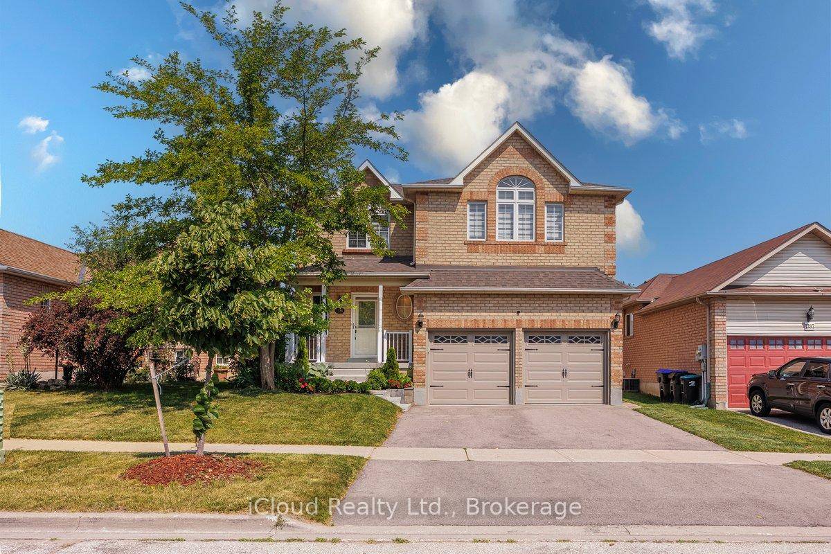 WOW NEW RENOVATED HOUSE !