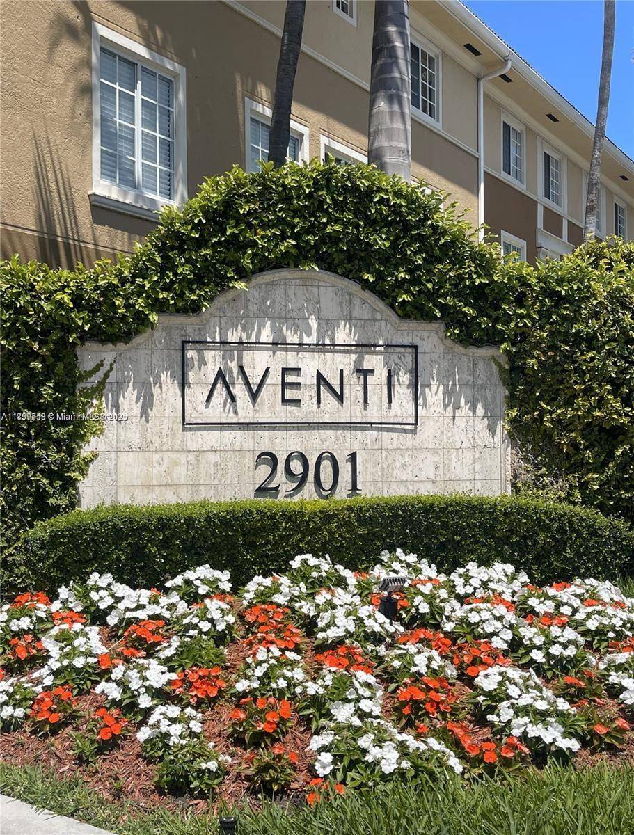 New Listing Aventi Spacious amp ; Stylish 3 Bedroom Townhome in Prime Aventura Location.