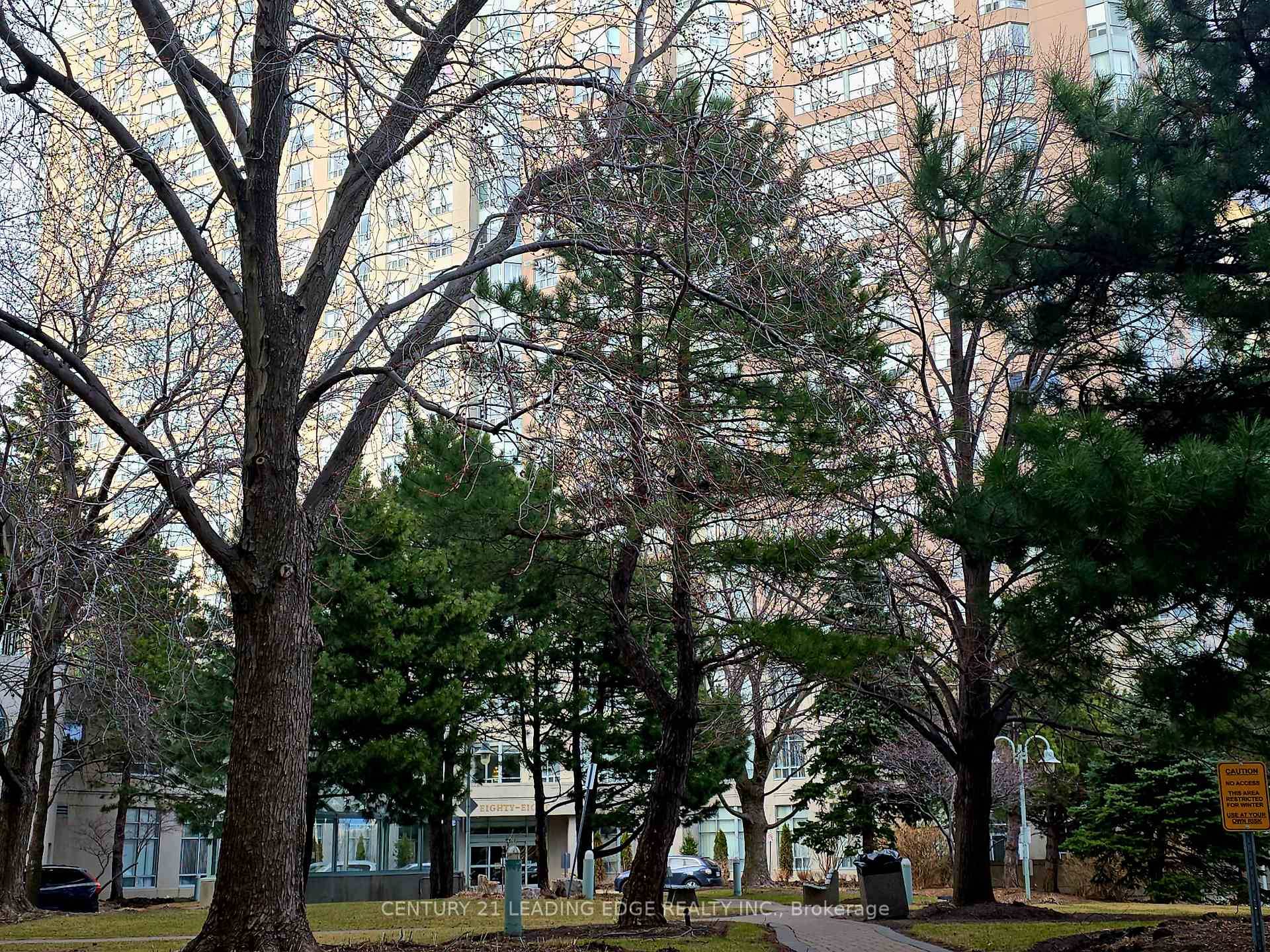 RENOVATED ENTIRE UNIT COMPLETELY NEW.