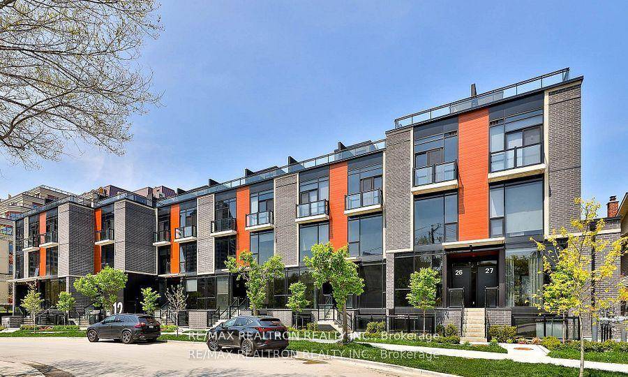 Sun filled Newer townhome with South Exposure New Bayview Village Mall.