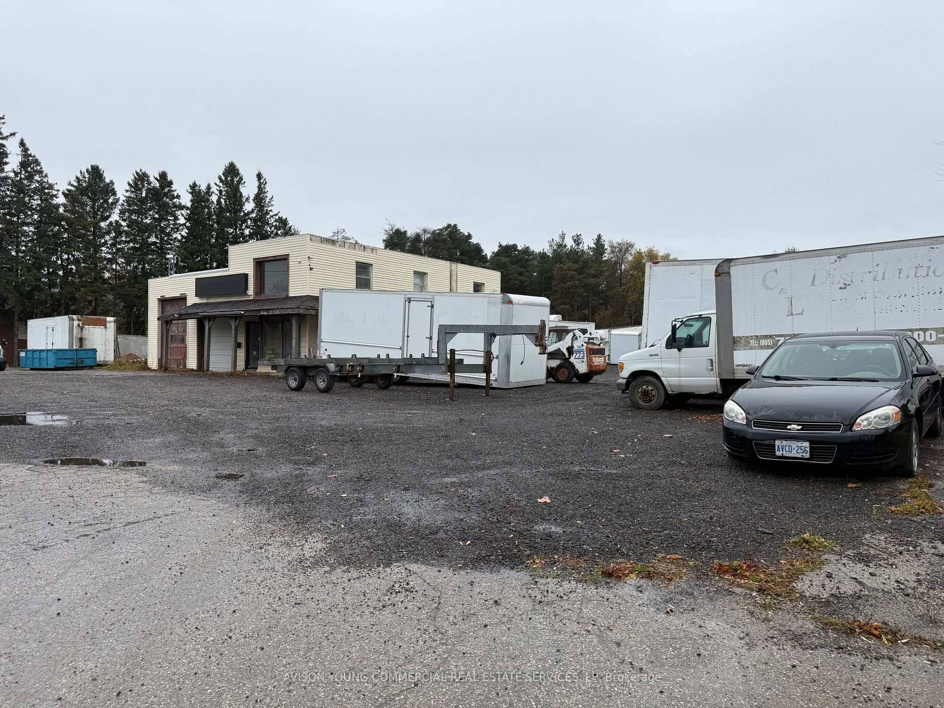 Unique site with 2 entrances, on Highway 25 between Milton and Acton.