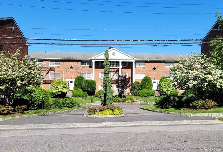 Welcome to a stunningly modern and smartly designed home at 31 Maple Avenue, Unit 2A, Hastings on Hudson, NY.