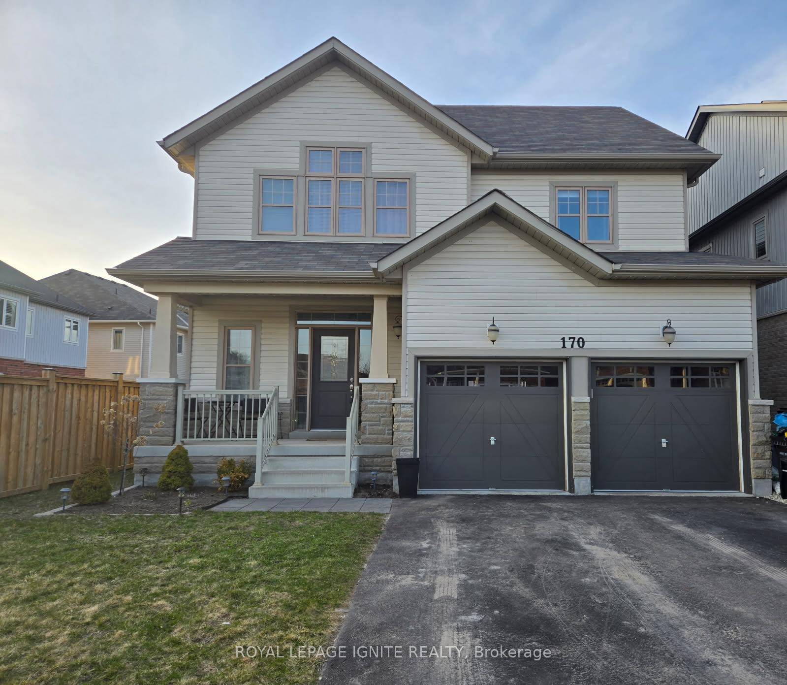 This detached 4 bedroom family home With 9 FT ceilings on main makes it pleasure to come home to.