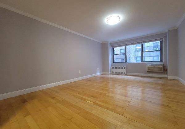 Original floorplan KING sized home with WASHER DRYER !