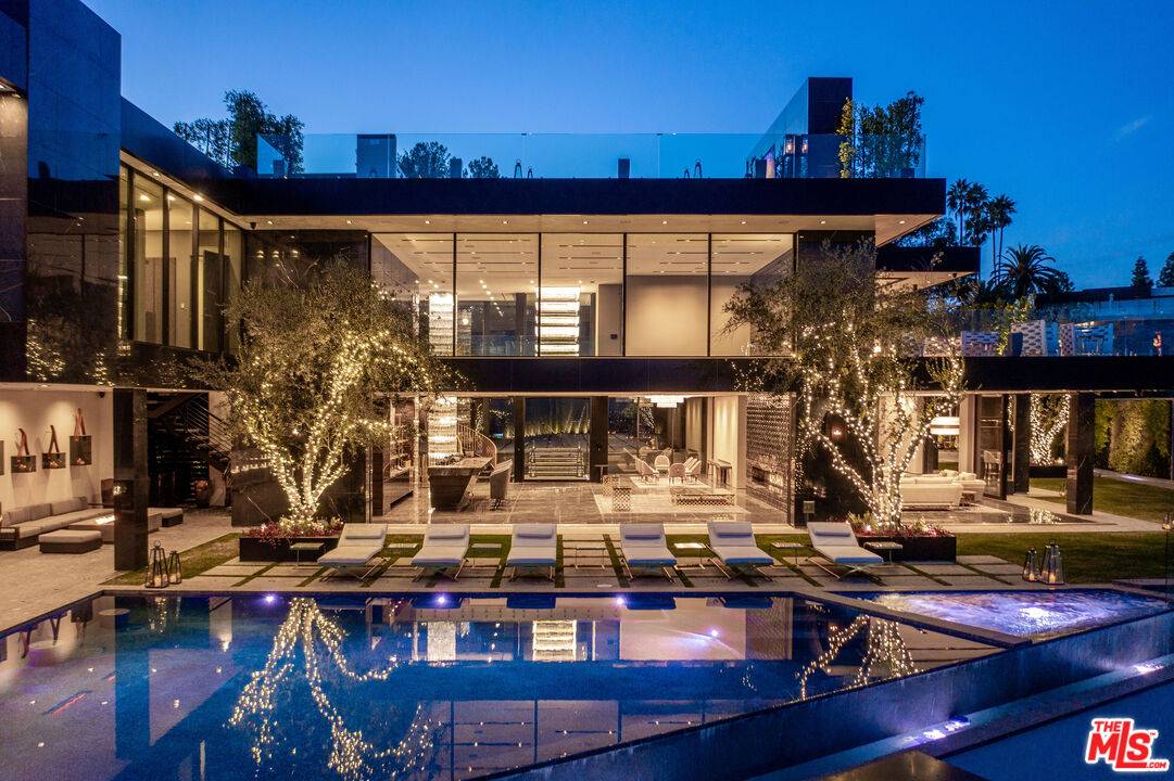 1200   Bel Air Rd 12BR Bel Air La