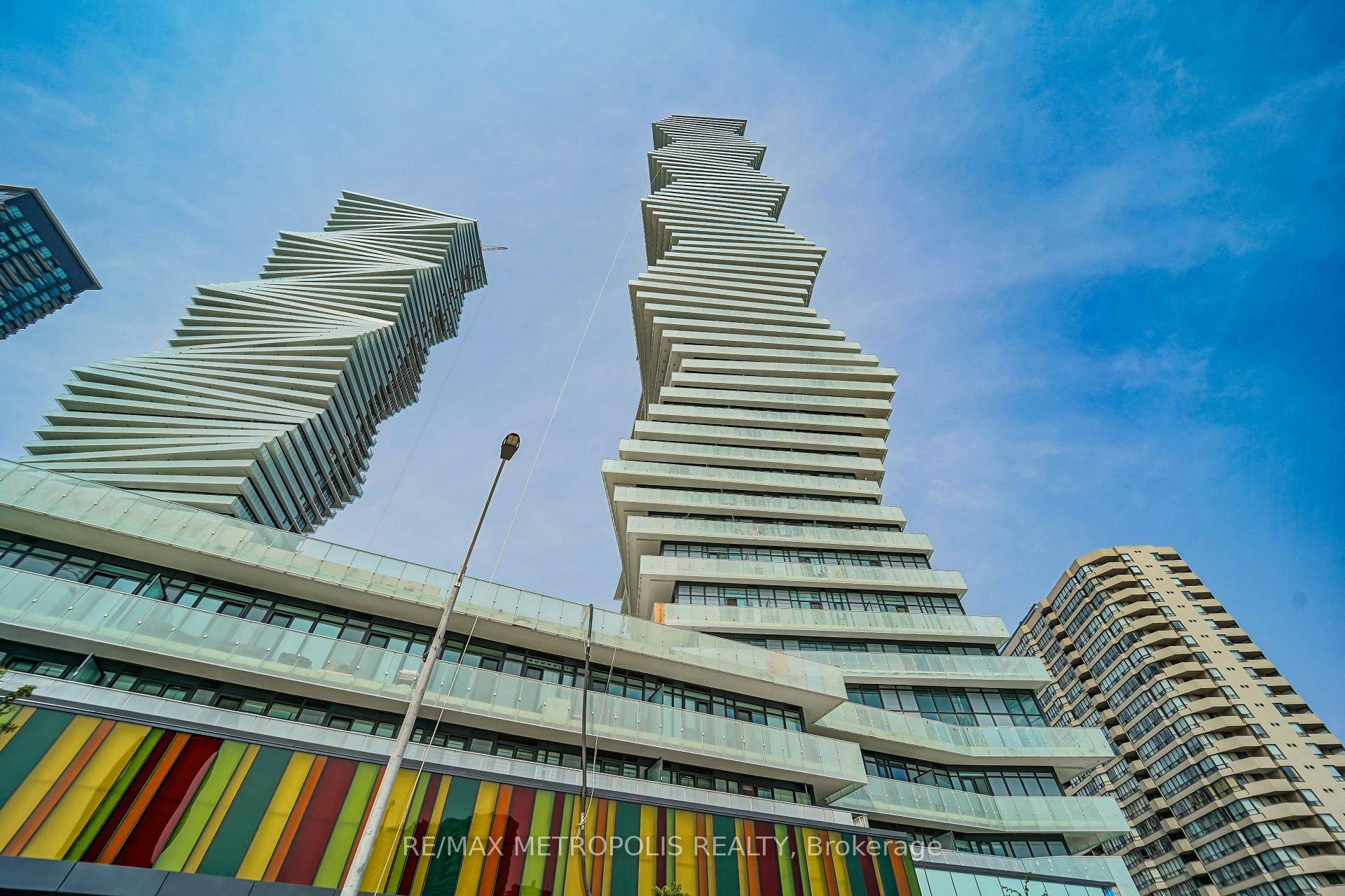 Experience urban luxury at M City 2 !