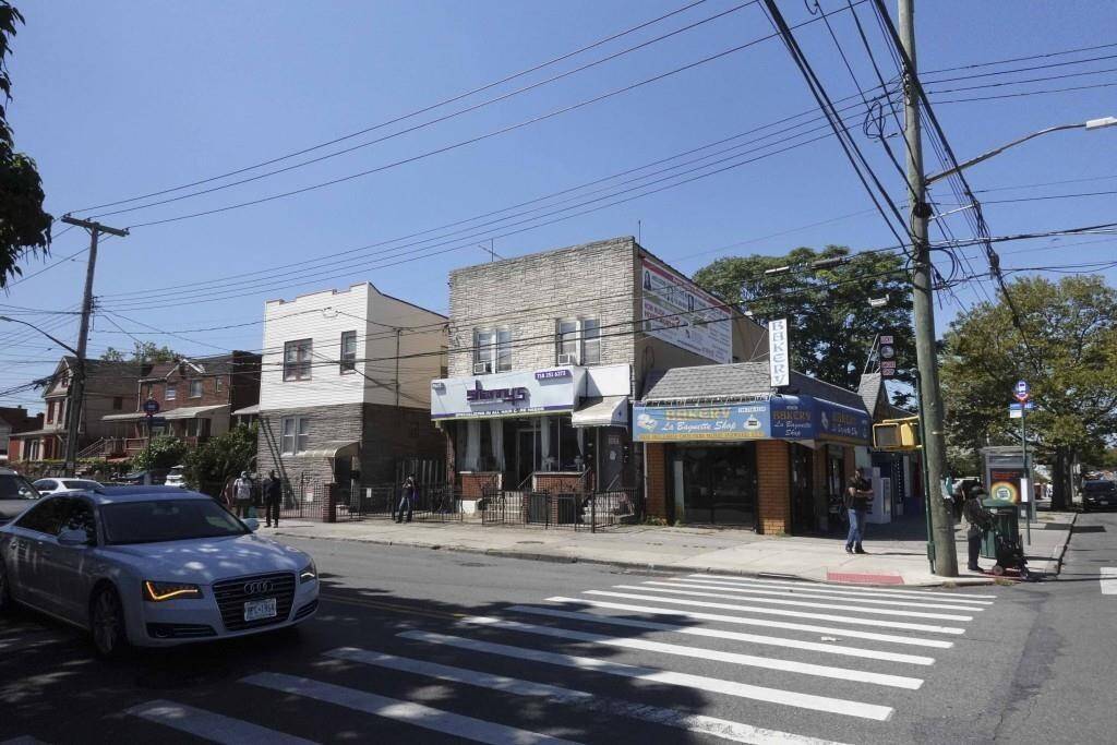 Canarsie East 96th Street off Rockaway Parkway Fully Detached Legal 2 Family 3 Bed Over 2 Bed Renovated 2022 Delivered Vacant Fantastic opportunity to own a fully detached legal 2 ...