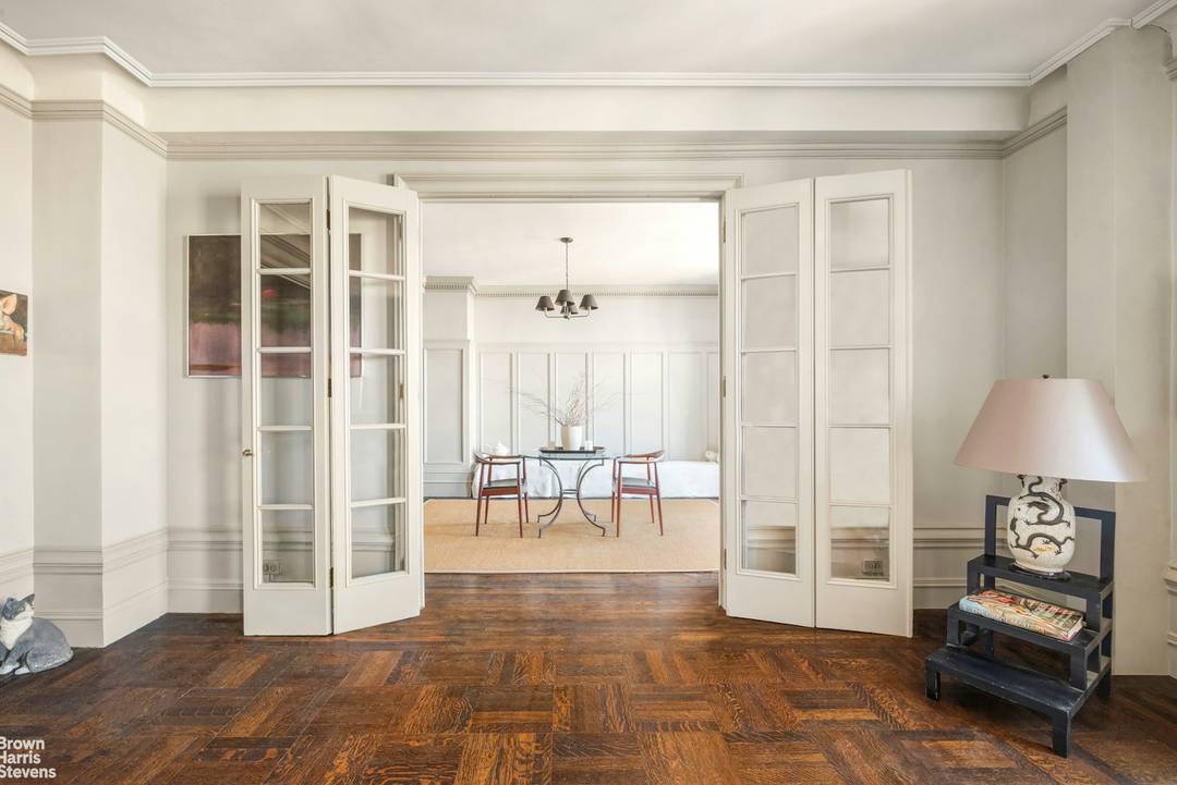 Owner will pay first six months of maintenance after closing !