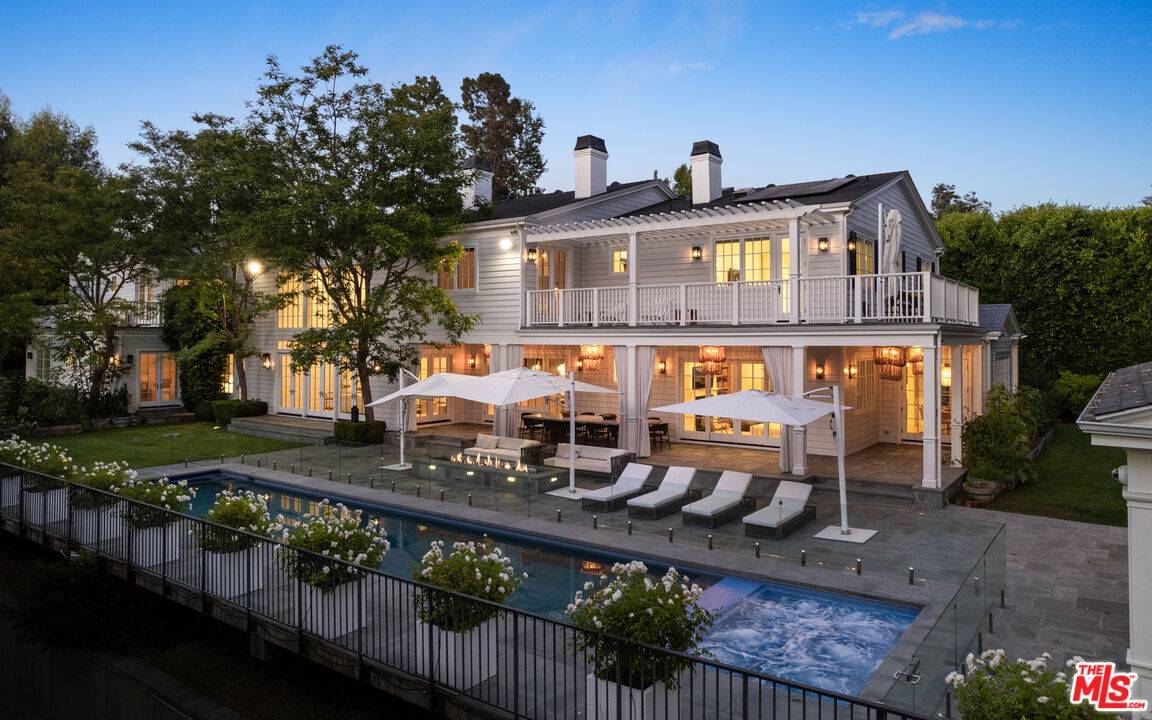 491 N Tigertail Rd 9BR Brentwood La