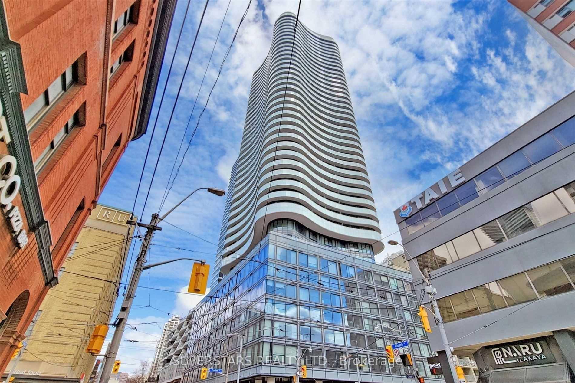 Tribute Built Luxury Condo In Downtown Prime Location.