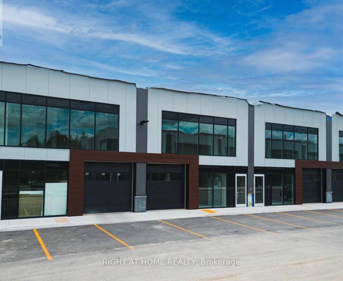 Brand New flex commercial unit 11 with high quality building standard approximately 2246.