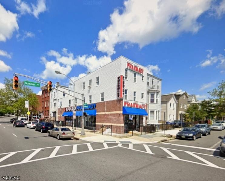 PRIME INVESTMENT OPPORTUNITY !